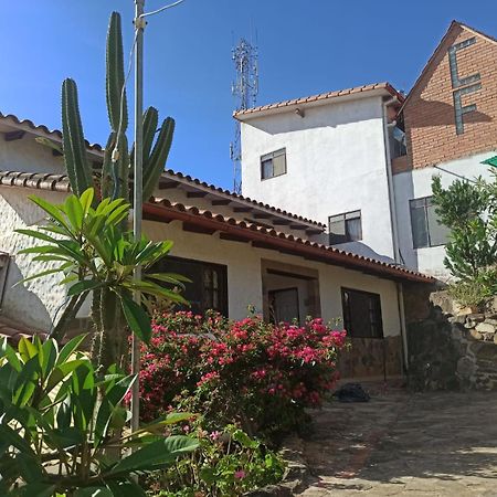 Hotel Fonda Amboro Samaipata Exterior foto