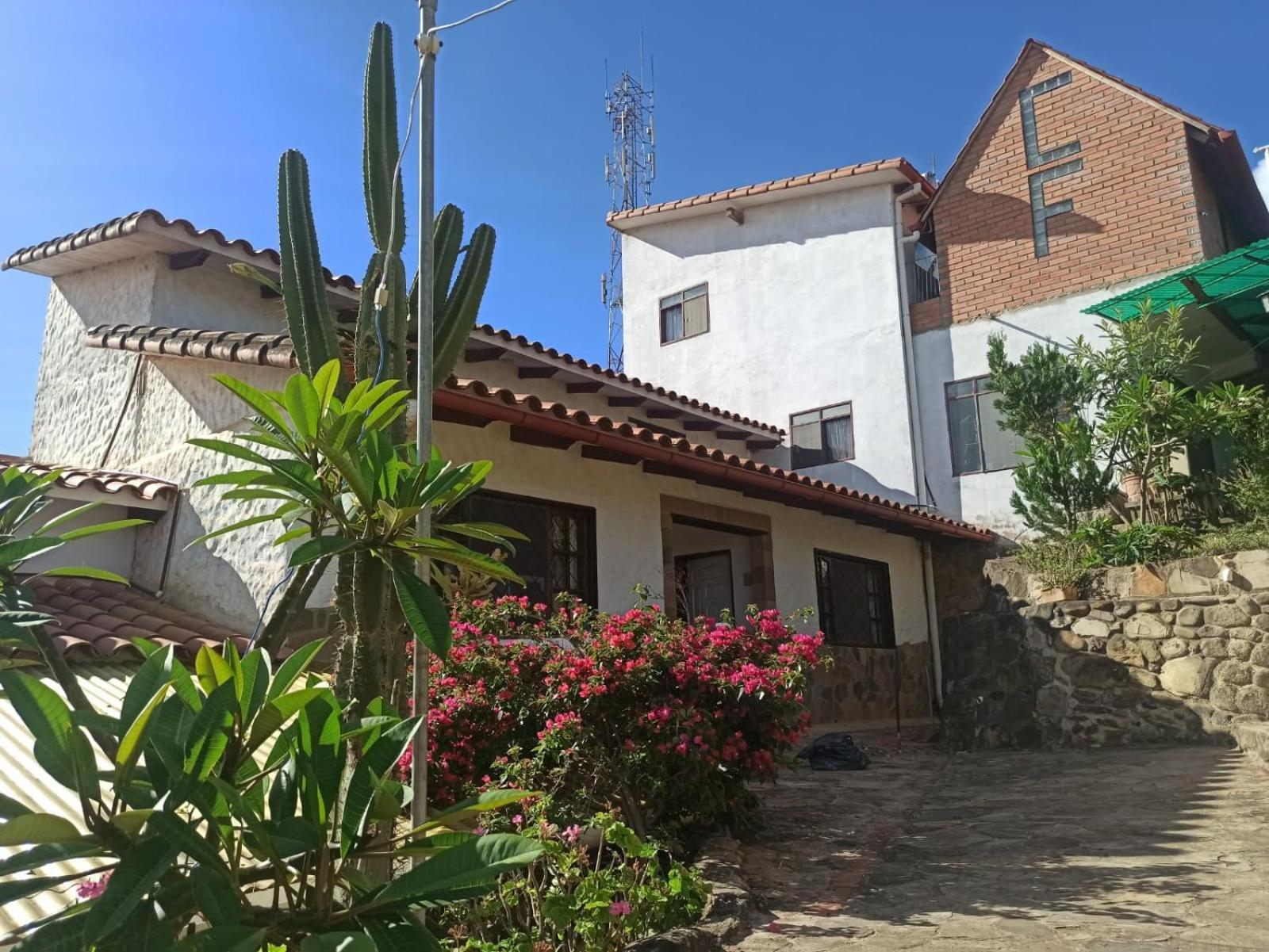 Hotel Fonda Amboro Samaipata Exterior foto